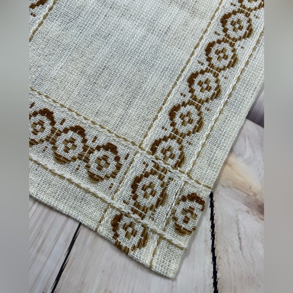 Vintage Elegant Cream and Brown Table Runner. Made in West Germany. Boho. - Picture 2 of 7